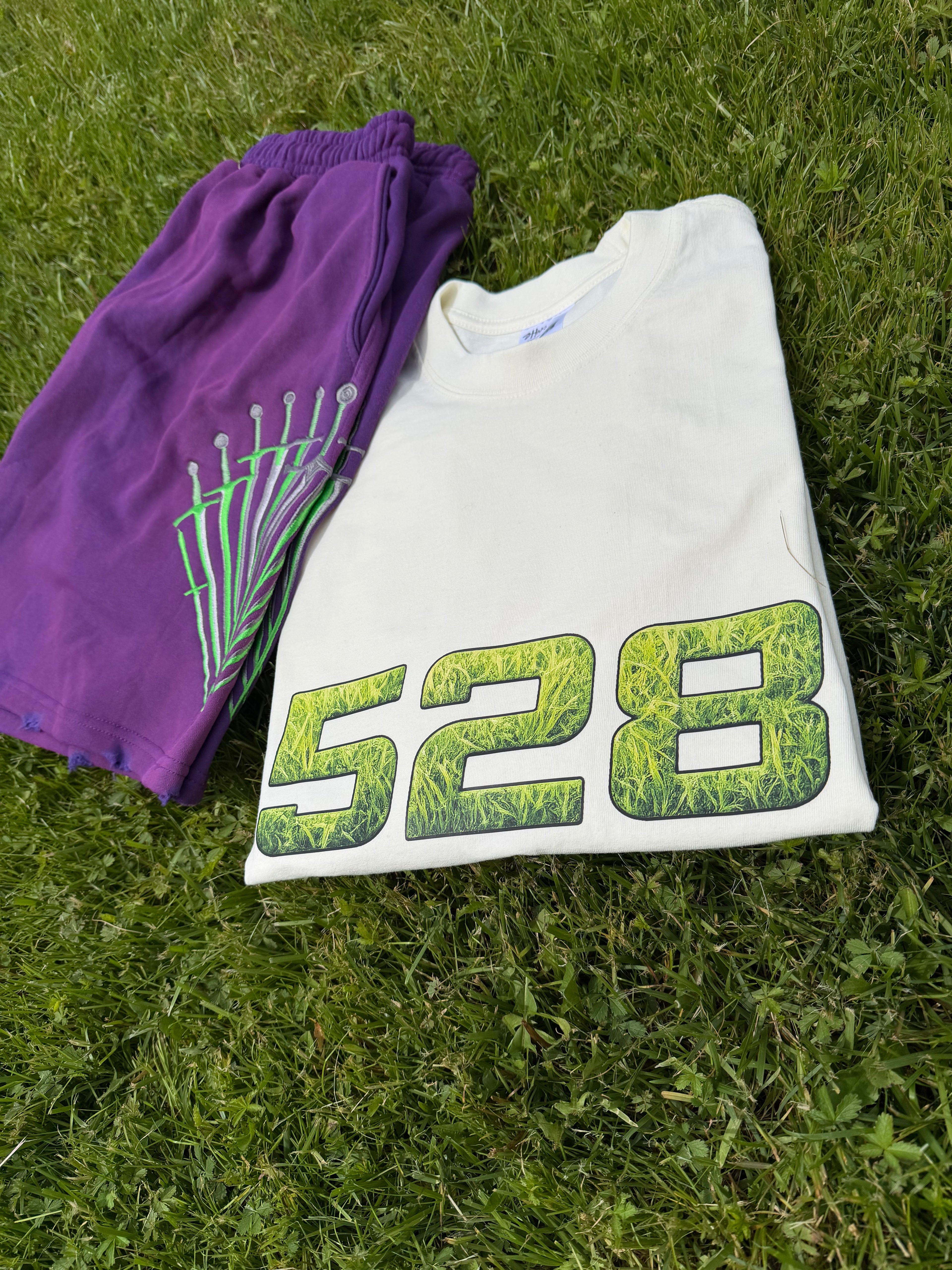 528 Tee